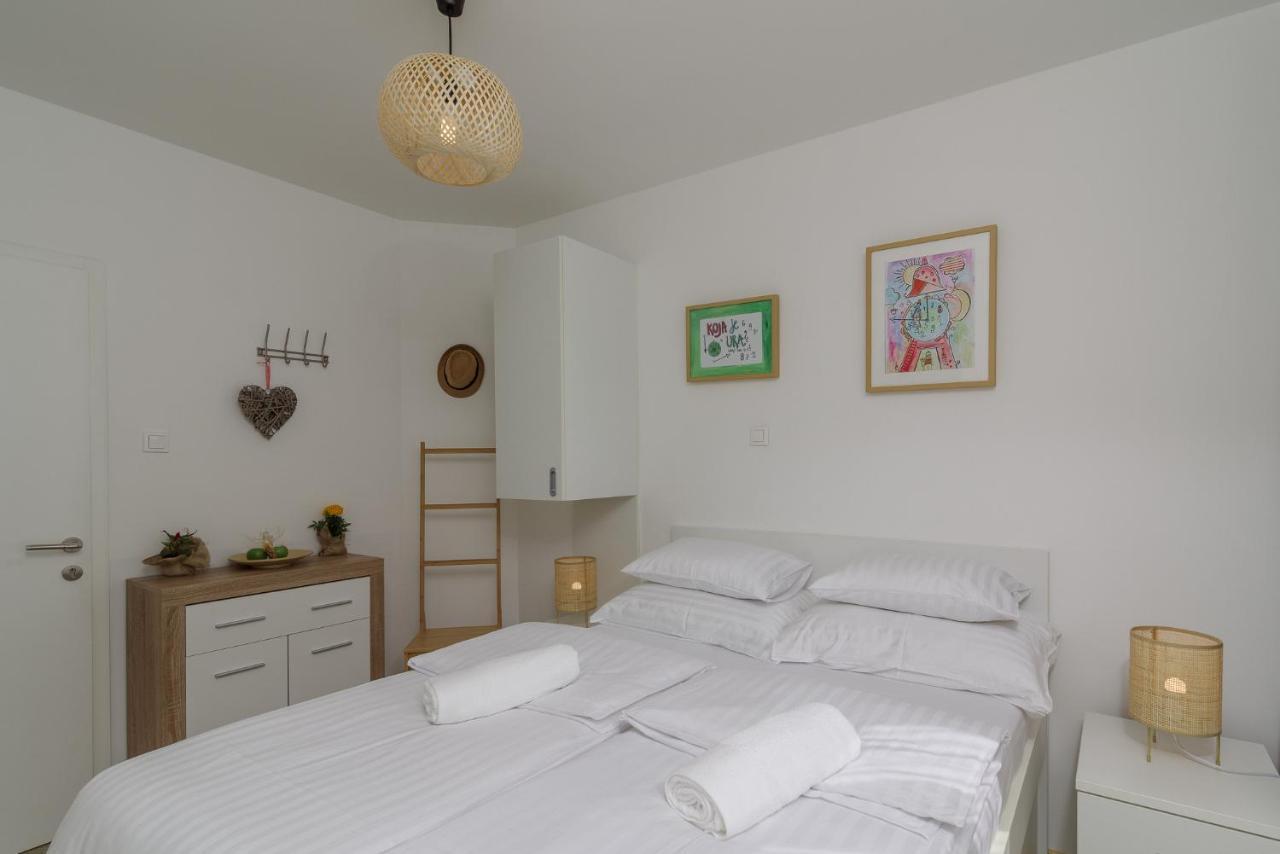 Vila White Trogir Exterior foto
