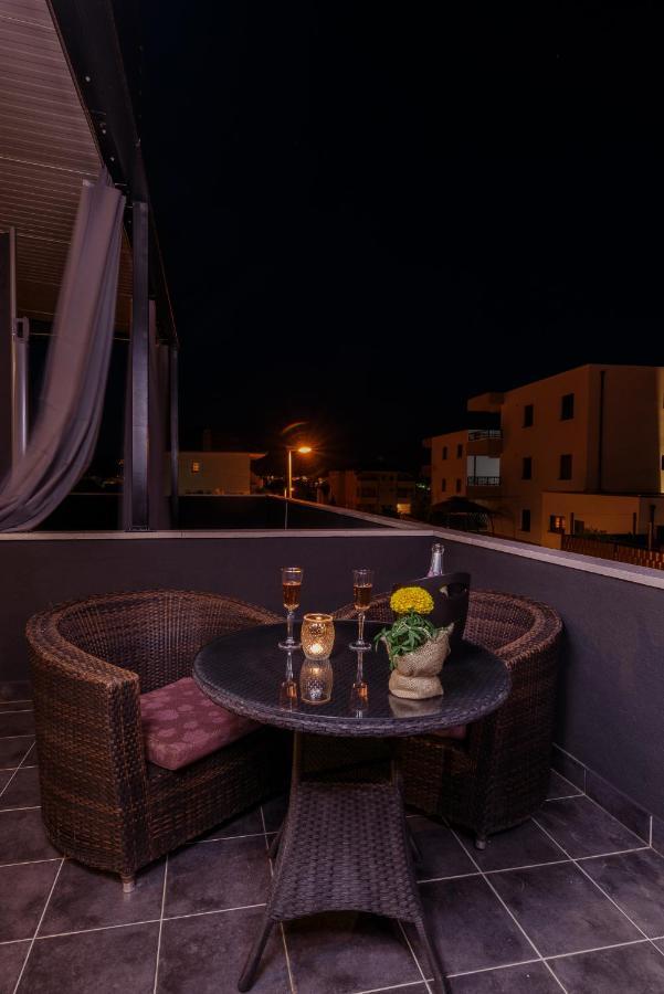 Vila White Trogir Exterior foto